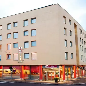 Hotell Western Plaza
